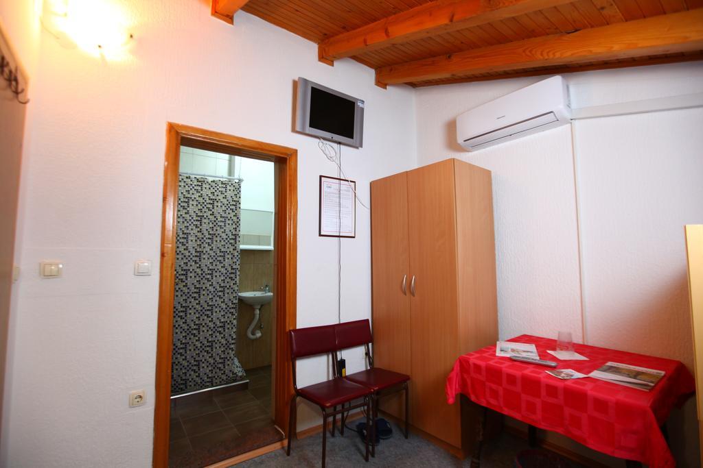 Hostel Cuba Banja Luka Exterior photo